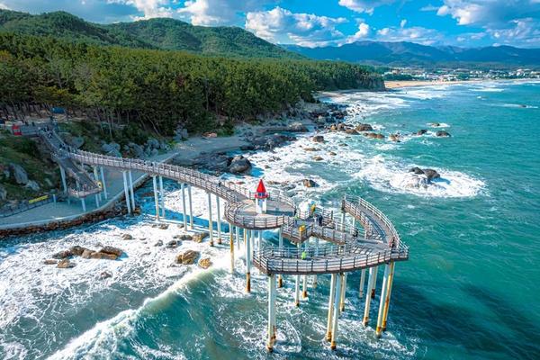 【釜蔚浦三城】沉浸式光影、希望之手、雲霄飛車天空步道、絕美海岸線5日(一站彩妝)