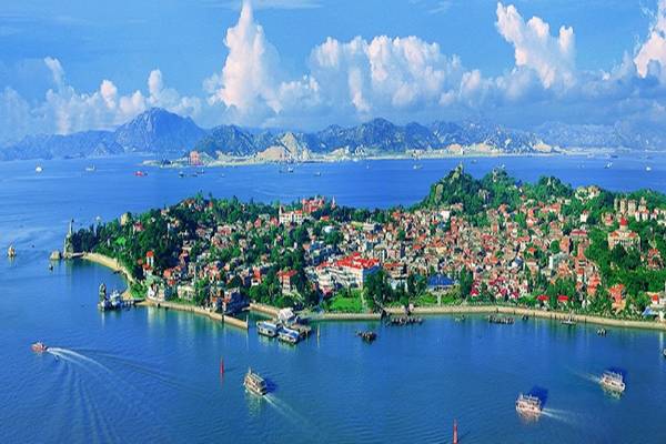 【這廈好玩了】雲水謠土樓、萬國建築鼓浪嶼、海上列車、手佳足浴自助餐五日