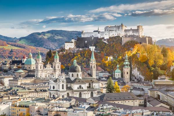 璀璨奧捷～熊布朗宮、5晚五星、湖區飯店、國王湖遊船、米其林饗宴11天