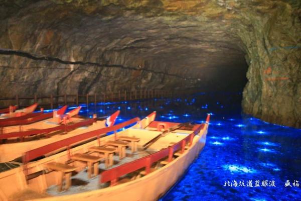 【馬祖】藍眼淚   馬祖南竿 | 北海坑道搖櫓船 | 夢幻秘境體驗