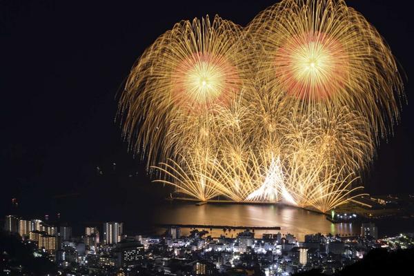 【日本】靜岡｜熱海海上煙火大會一日遊｜御殿場OUTLETS＆御殿場自助餐吃到飽（東京出發）