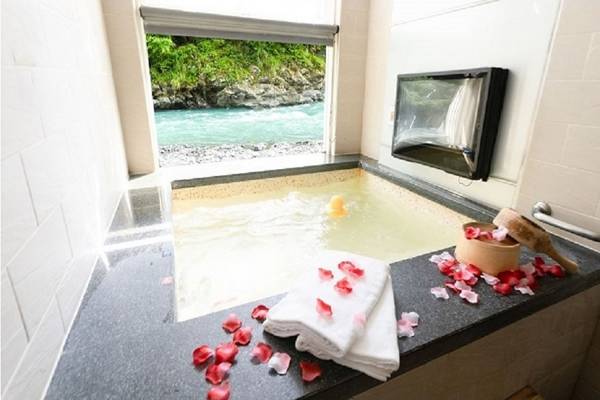 【新北】烏來｜湯布苑溫泉館