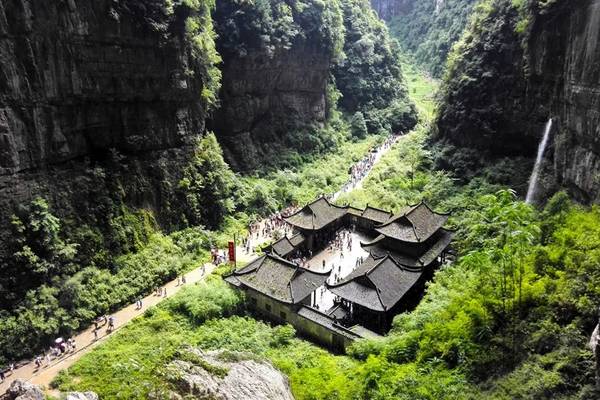 【中國】重慶｜武隆天生三橋、龍水峽地縫／仙女山森林公園一日遊