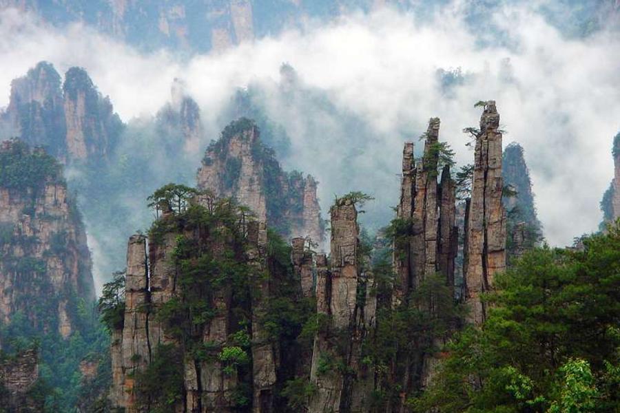 特惠團~張家界鳳凰古城大峽穀玻璃橋天門山8天(張家界進長沙出 五星無購物)