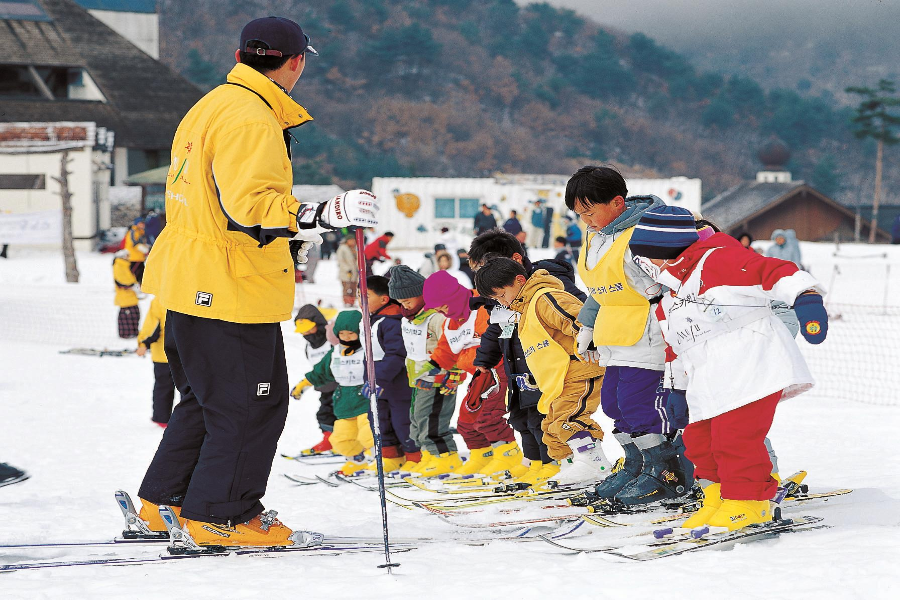 【升等市區飯店】魅力韓國滑雪GO~愛寶樂園.HEO塗鴨秀.明洞4日