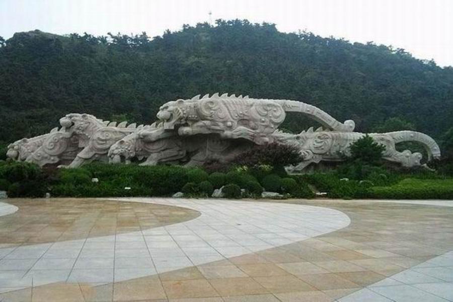 【奔跑吧!馬拉松】最愛中華~大連國際馬拉松、鴨綠江河口桃花、朝鮮歌舞宴、五★綠城喜來登+萬達嘉華五日【無購物+無自費】