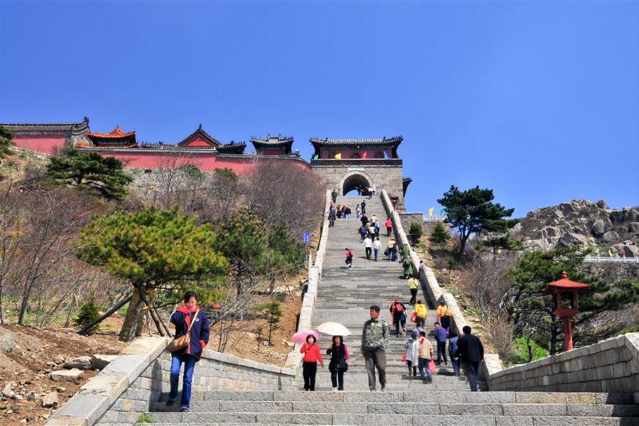 五嶽泰山‧曲阜孔子‧青島精華六日【無購物、無自費、阿膠養生宴、青島金沙灘希爾頓酒店】