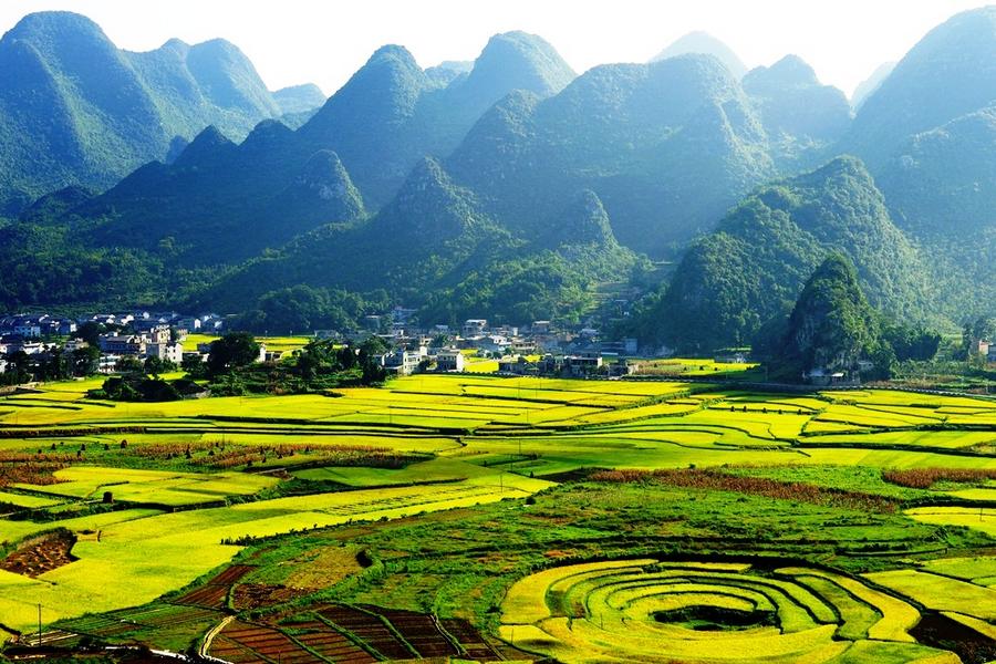 貴州黃果樹瀑布.龍宮.馬嶺河峽谷.千戶苗寨8日【獨家贈雙秀、凱賓斯基品牌+豪華自助晚餐】
