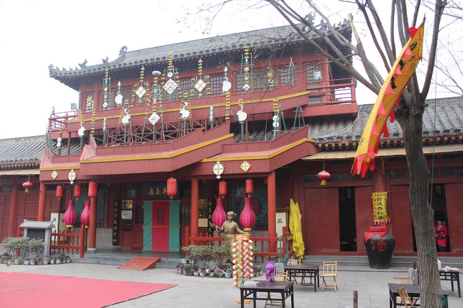 金雞報喜~河南鄭州少林寺、龍門石窟、清明上河園5天含稅 【無自費、無購物、升等五星萬達文華酒店一晚】