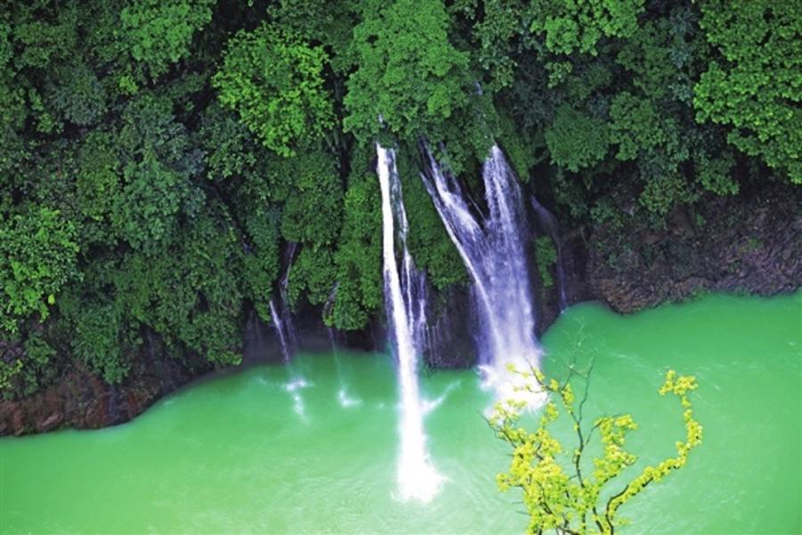 【絕壁現海煙波浩渺】統景小三峽、金佛山、武隆天生三橋、仙女山小火車6日