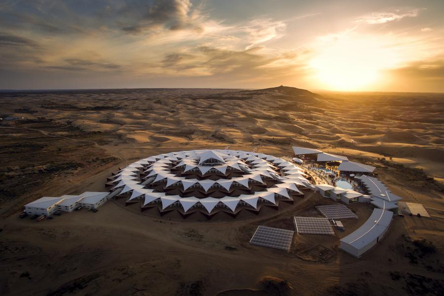 【長榮航空】大漠內蒙、星空草原戰車蒙古包、蓮花酒店、成吉思汗陵六日