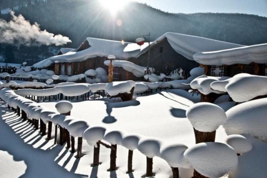 【長榮航空】東北濱紛雪世界、太陽島雪雕、雪鄉戲雪、鏡泊湖冰瀑八日《哈爾濱進出、無購物、二晚五星酒店》