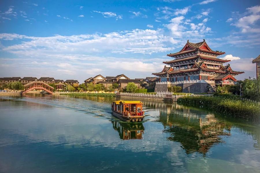 【華信假期】鄭州、登封少林寺、洛陽龍門石窟、開封五日