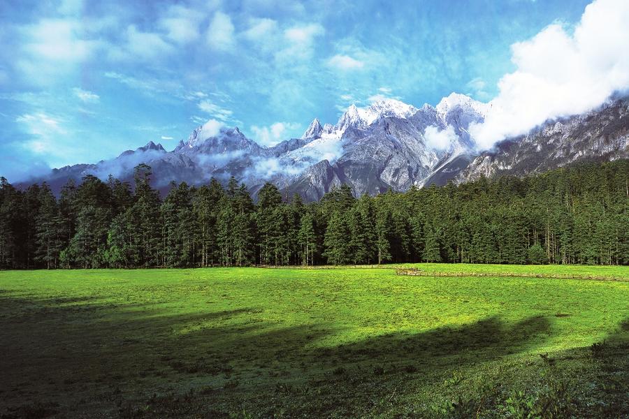 【雙雪山雲滇之美】昆大麗香格里拉、麗江古城下午茶、民族文化體驗8日