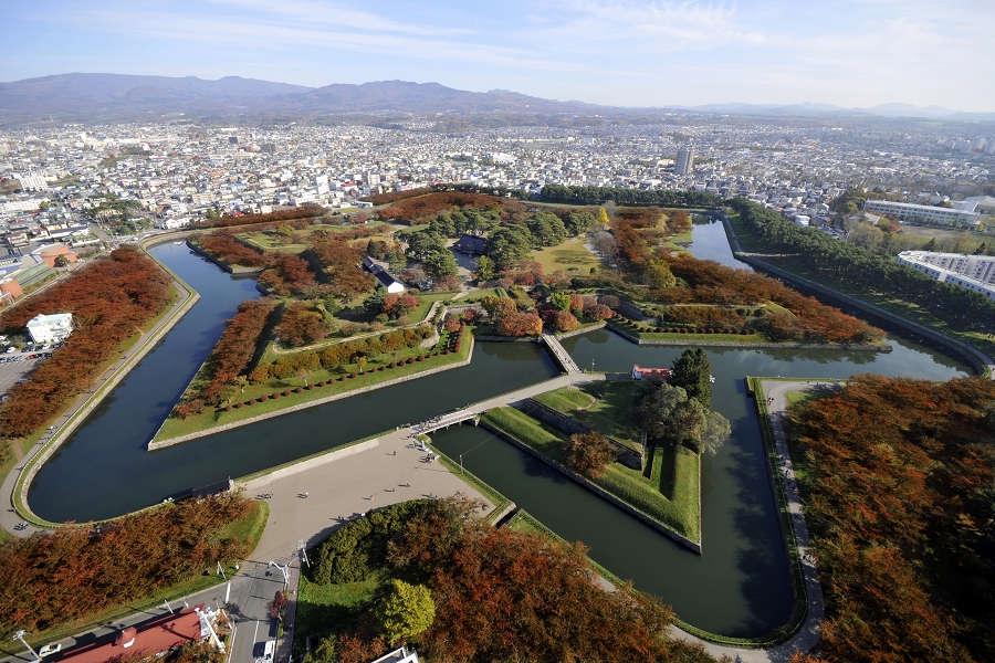 【秋戀北海道】富良野秘境、函館夜景、小樽、螃蟹和牛、万惣溫泉香5日