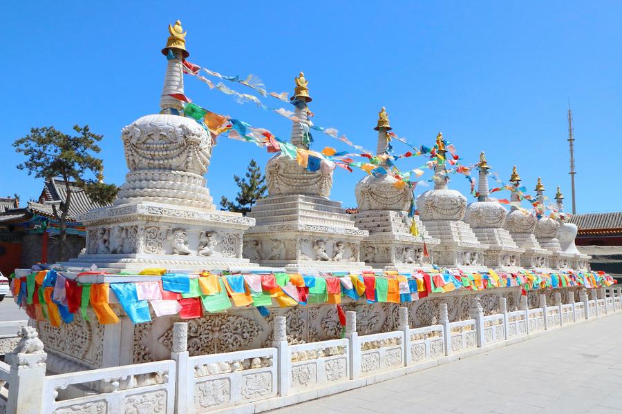 【長榮航空】大漠內蒙、昭君博物館、入住蒙古包體驗、響沙灣騎駱駝五日