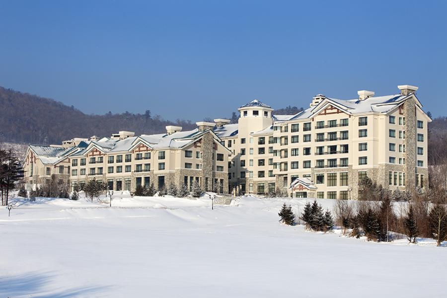 CLUB MED渡假村冬季哈爾濱亞布力五天自由行滑雪