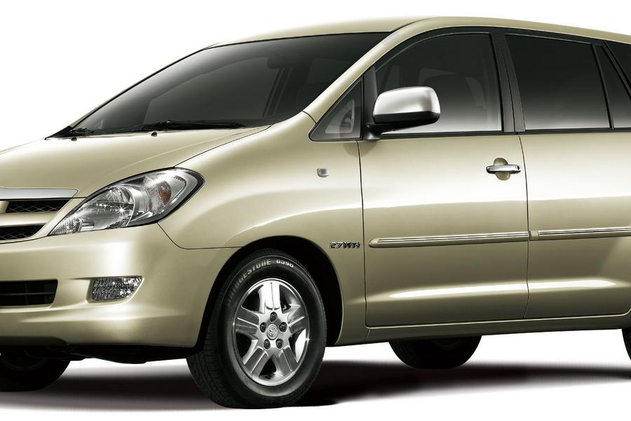 TOYOTA Innova2.0/ 36小時和運租車