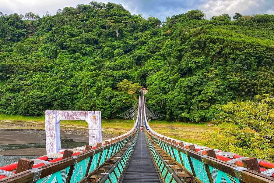 【東南賓士車】新溪口吊橋.角板山.大溪老街.陶瓷博物館一日遊