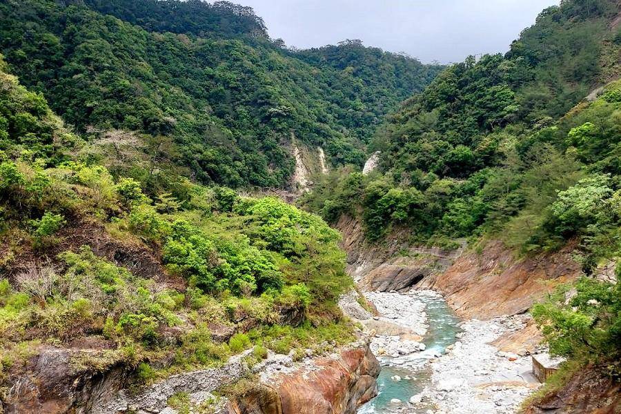 【環島秘境】池上縱谷.南橫雲海.墾丁高雄蓮池潭.阿里山新中橫日月潭六日