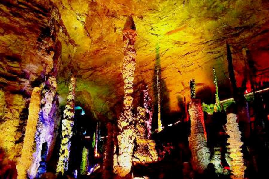 【農曆年】湖南張家界鳳凰古城天門山天空步道８天（五星鉑爾曼，無購物、無自費）
