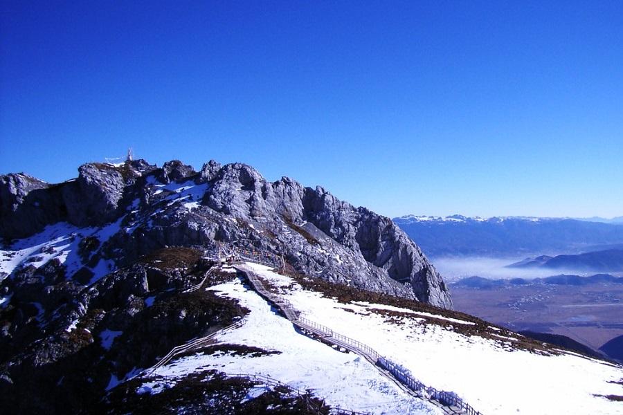 【遇見˙香格里拉】登石卡雪山、玉龍雪山草甸騎馬、古城下午茶8日