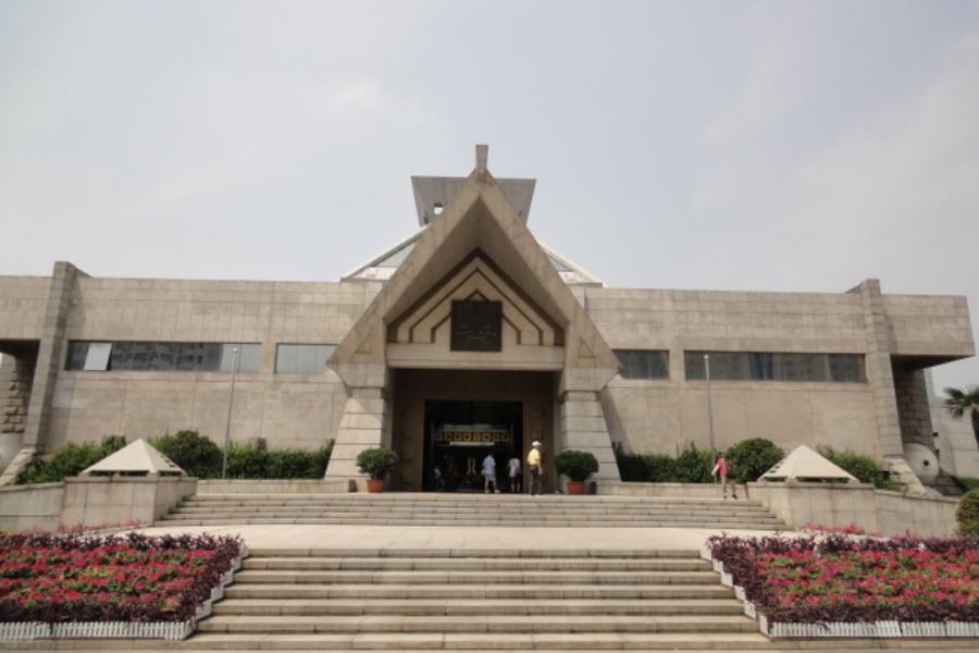 升等一晚五星酒店 河南龍門石窟、少林寺、黃河遊覽區五日【無購物】