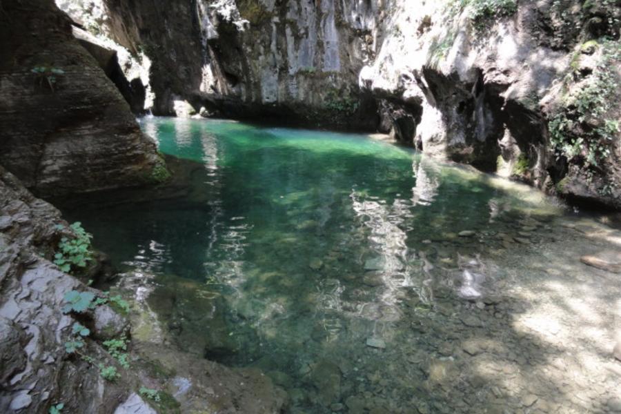 河南鄭州少林寺、龍門石窟、花園口黃河4天（全程無購物）