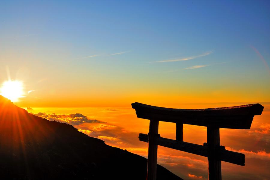 【主題旅遊】> 富士山制霸登頂 箱根蘆之湖美術館飯店 5天4夜