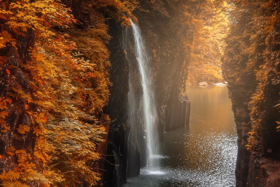 【楓了日南九州】高千穗峽、櫻島、莫埃人像、飫肥城、磯庭園、指宿砂浴6日