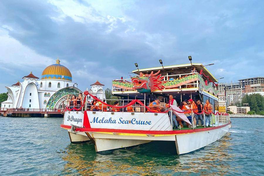 【米其林星馬】雙國五星盛宴、濱海雲霧林、馬六甲愛之船、黑風洞彩虹5日