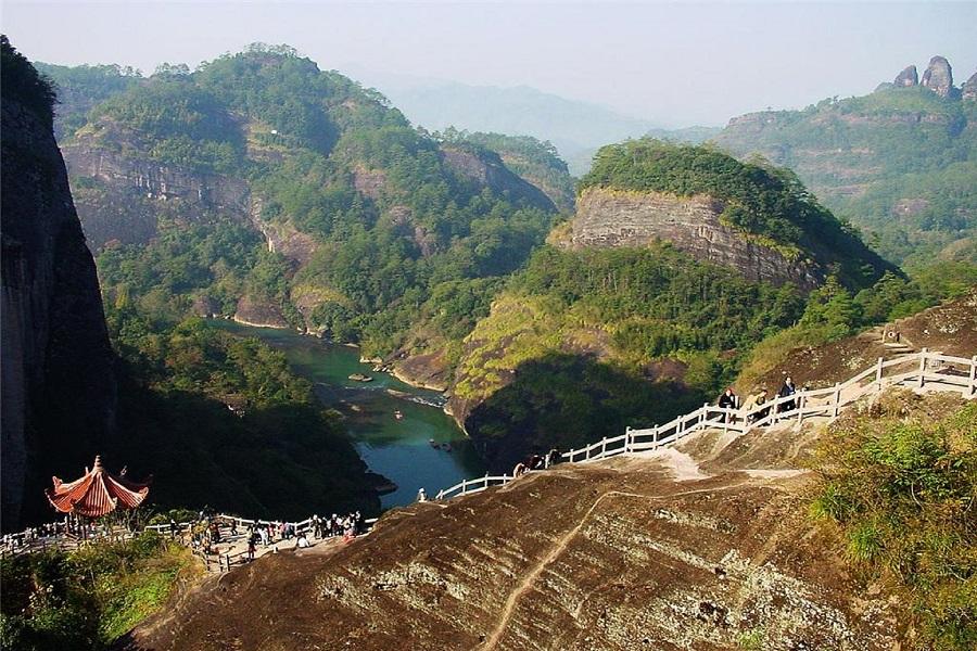 【清明連休】醉美武夷山、雲頂景區、福州直飛+雙高鐵5日~送印象大紅袍