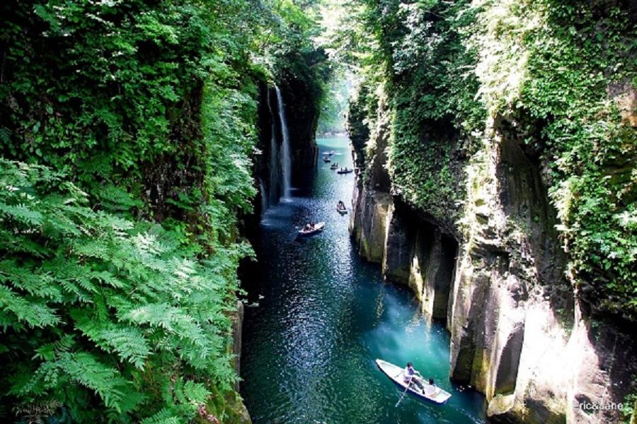 【熊本購物、輕鬆遊】高千穗峽、宮地湧水群、部長辦公室、山鹿米米惣門5日