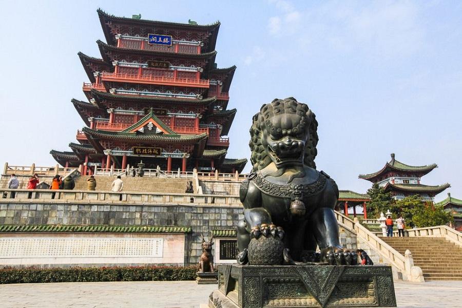 江西~龍虎山.婺源.大理坑.金崗嶺.景德鎮八日