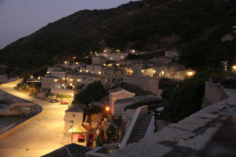 【夜賞藍眼淚】馬祖南北竿、芹壁聚落、北海坑道、夜遊閩江、西湖公園4日