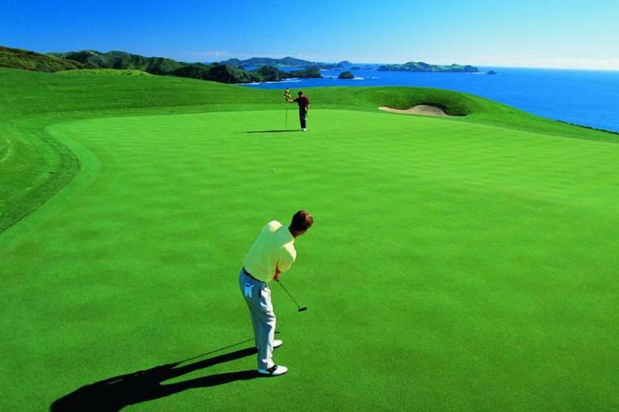 【五星揮桿假期】峴港巨手黃金橋․會安古鎮碗公船․中越GOLF三場球5日