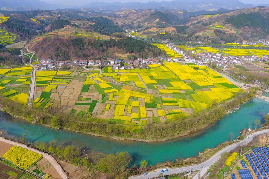 立榮航空西安進出~花現長安.漢中油菜花.西鄉櫻桃溝.遇見神算諸葛五日