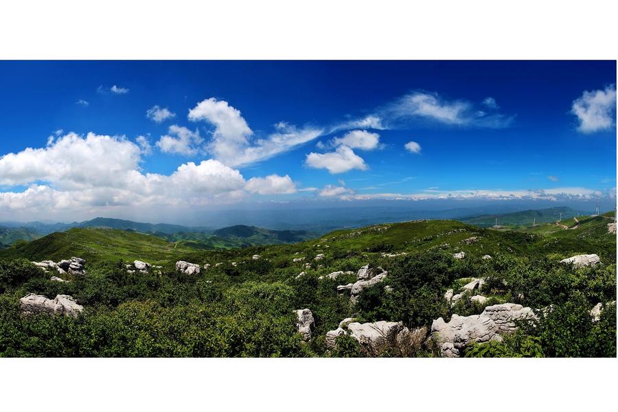 貴州黃果樹瀑布、雲上花海韭菜坪、最美畫卷梯田、中國百老匯多彩貴州風8日