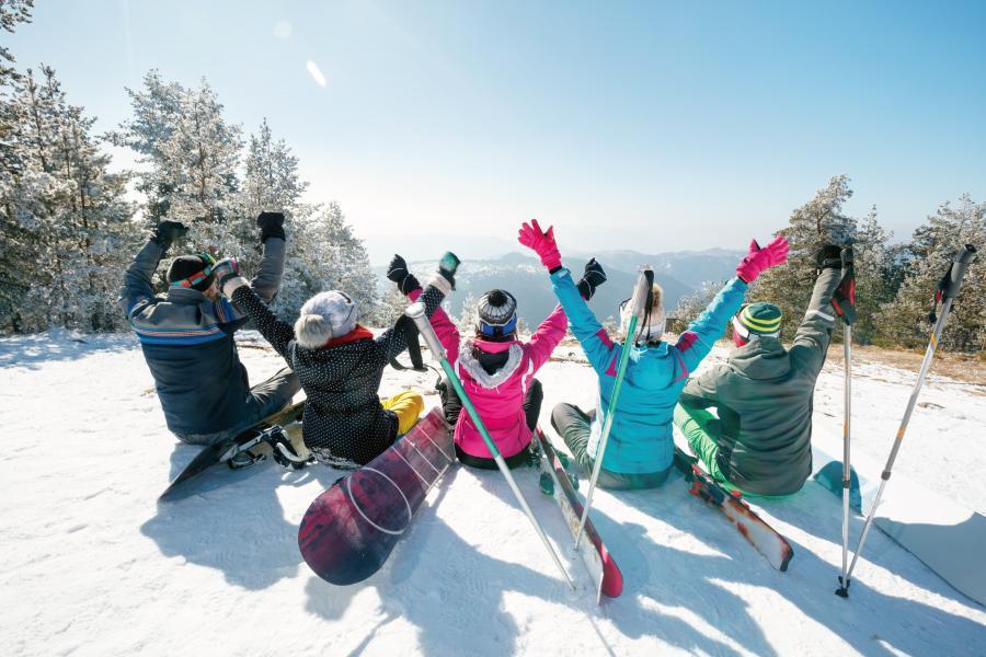 【入住滑雪場】韓冬滑雪、愛寶樂園、草莓農場體驗、天空樹網美咖啡5日