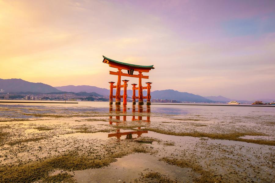 【九州跳島趣】 廣島嚴島神社、四國松山城、道後散策、湯布院、採草莓5日