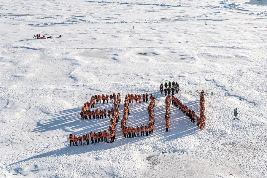 【龐洛郵輪】指揮官夏古號~冰層中航行、攻頂正北極、格陵蘭冰島極光25天