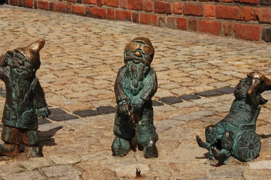 【捷克波蘭】維利奇卡鹽礦、集中營、童話小鎮、鐘乳石洞探險、布拉格10日