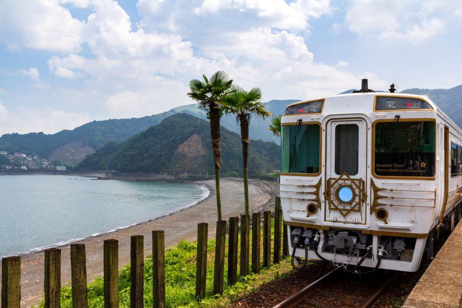 【星光燦爛Ｘ高松物語】幕末四國．時代黎明物語列車．小豆島．雙溫泉６日