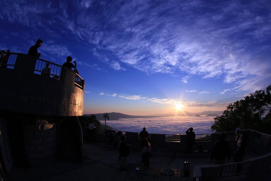 【典藏北海道之紅葉雙雲海】黑岳纜車、屈斜路雲海、星野度假村、三大蟹五日