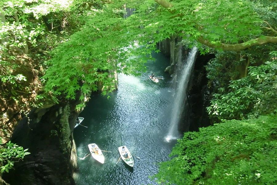 【愛玩九州】浪漫湯布院、高千穗峽、阿蘇草千里、柳川扁舟、萌熊電車五日