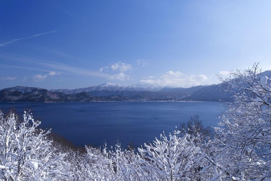【精選東北】冬訪奧入瀨、猊鼻溪松島、銀山角館、鐵道採果、青仙溫泉享6日