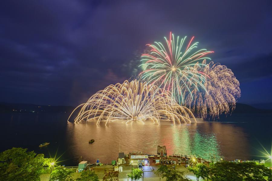 限時限量北國五日、函館夜景、洞爺煙火、小樽漫遊、三大蟹三溫泉、獨家飯店