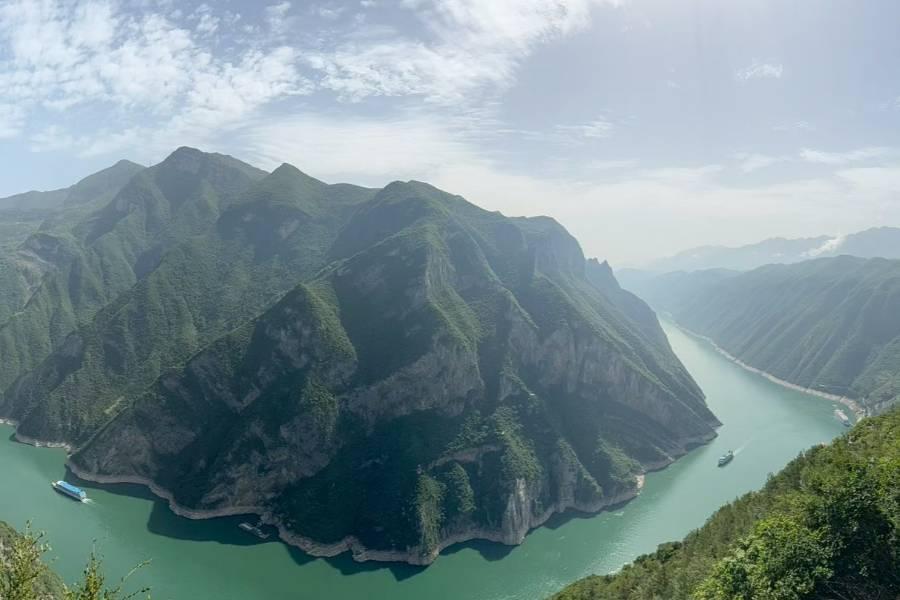 【雲上三峽．踏尋巫山】神女天路+下午茶、船遊小小三峽、武陵山大裂谷8日