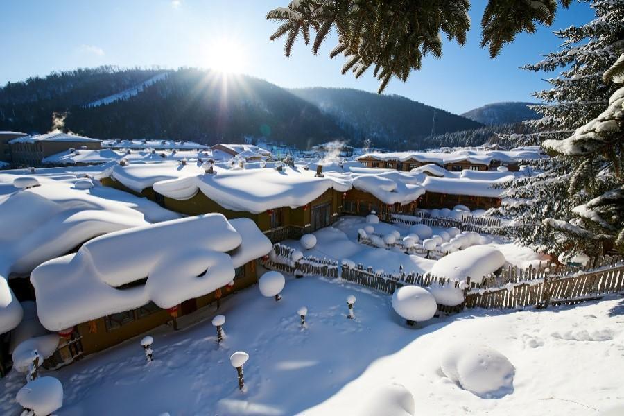 【冰雪北國】哈爾濱冰雪嘉年華、雪鄉絕美童話鎮、長白山享溫泉、三排椅九日