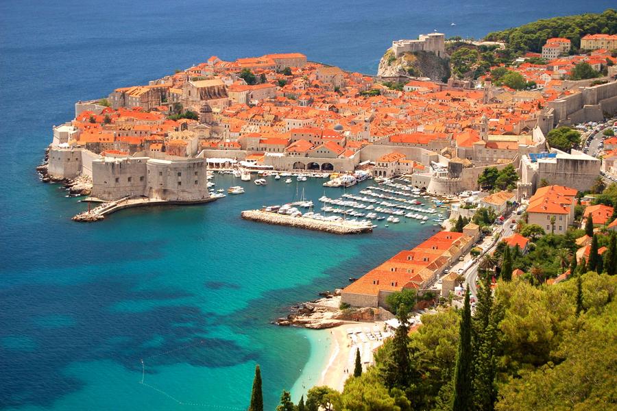 【春遊克斯奧】綠夏藍湖、千年古城、鐘乳石洞火車、布雷德湖手搖船11日